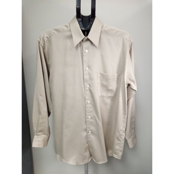 Croft and Barrow Sateen Dress Shirt Size 32/33 - Picture 1 of 3